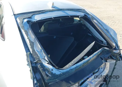 2025 Toyota Prius Le z USA, uszkodzony, nr VIN JTDACAAU7S3052424